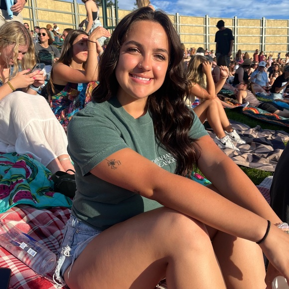 Meet your Posher, Skylar - Picture 1 of 1